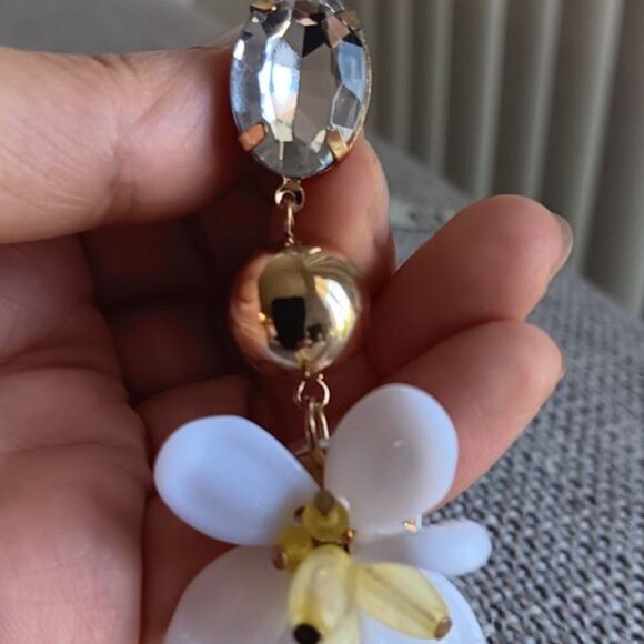 NWT Multicolor Beads  Floral  Dangle Earrings- 4.5" Long - Picture 4 of 4